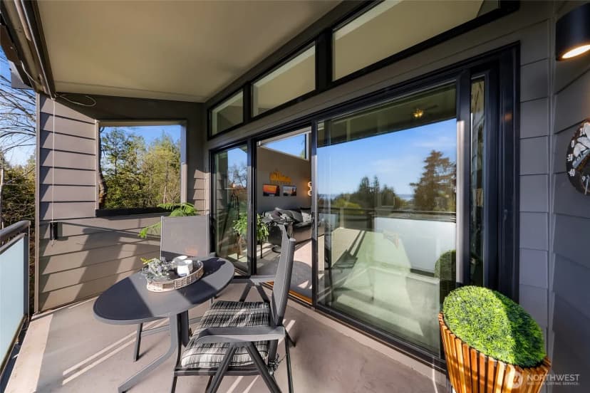 Property photo for 11230 Ne 68th Street #c, Kirkland photo 13