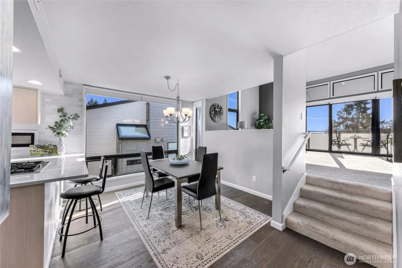 Property photo for 11230 Ne 68th Street #c, Kirkland photo 17