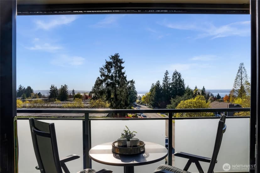 Property photo for 11230 Ne 68th Street #c, Kirkland photo 12