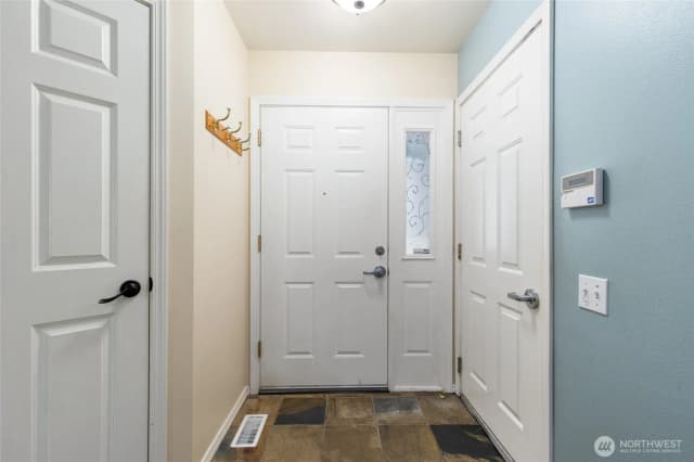 Property photo for 424 228th Street Sw #h101, Bothell photo 4