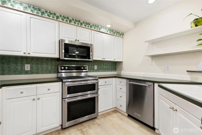 Property photo for 424 228th Street Sw #h101, Bothell photo 13