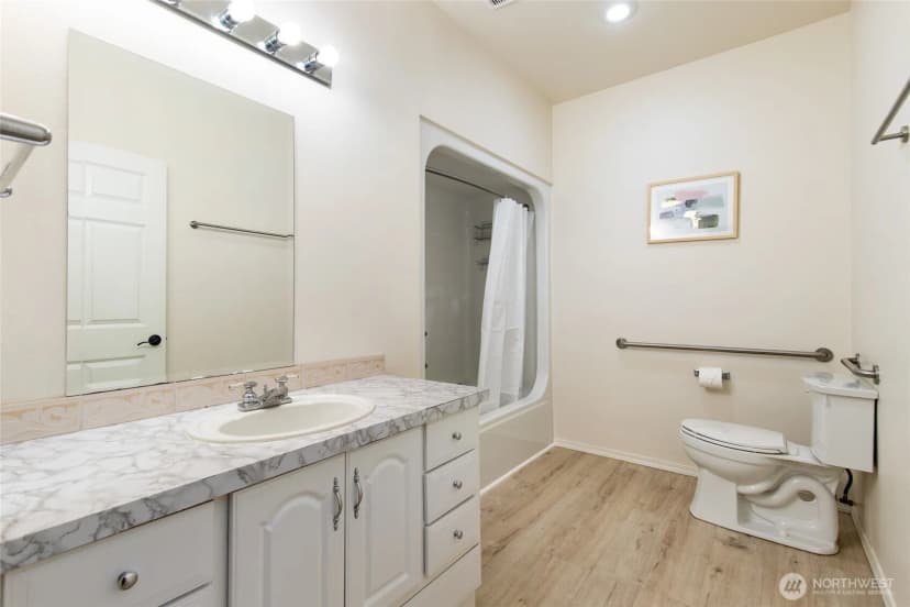 Property photo for 424 228th Street Sw #h101, Bothell photo 22