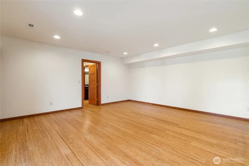 Property photo for 5550 Whitehorn Way, Blaine photo 27