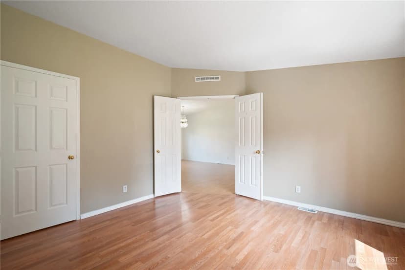Property photo for 827 Ne Woodard Avenue, Castle Rock photo 21