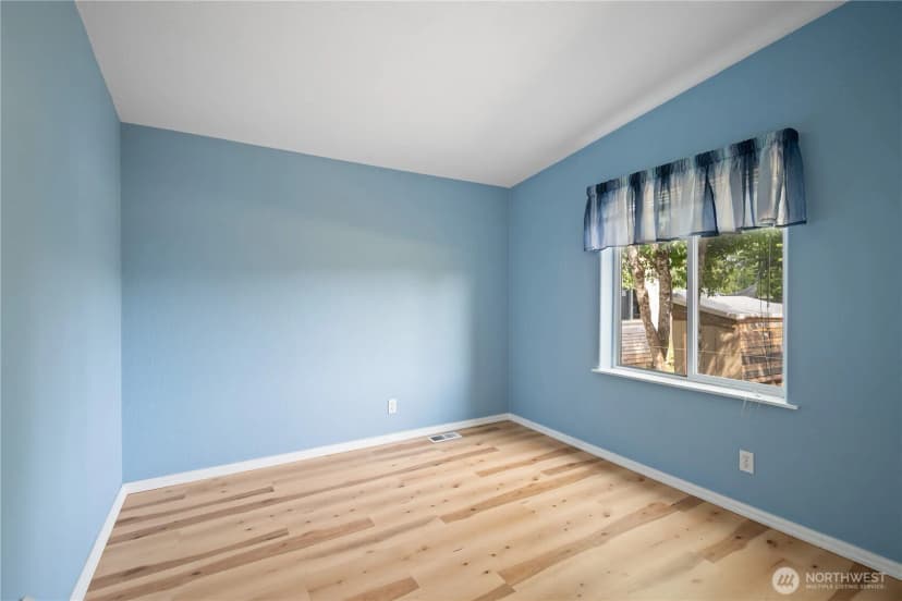 Property photo for 827 Ne Woodard Avenue, Castle Rock photo 25