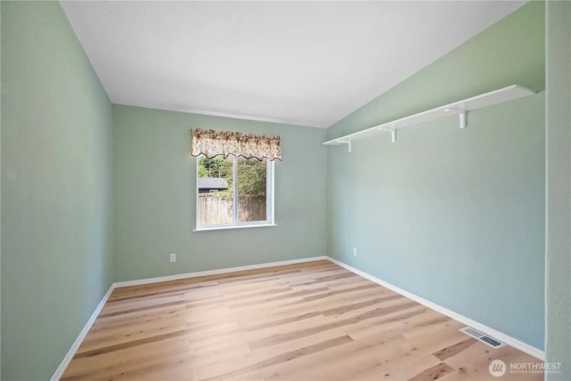 Property photo for 827 Ne Woodard Avenue, Castle Rock photo 23
