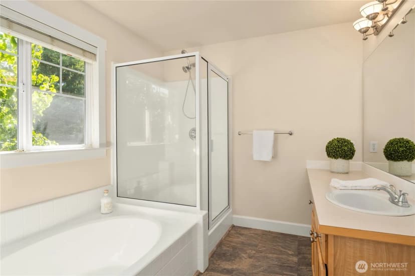 Property photo for 7209 Silent Creek Avenue Se, Snoqualmie photo 22