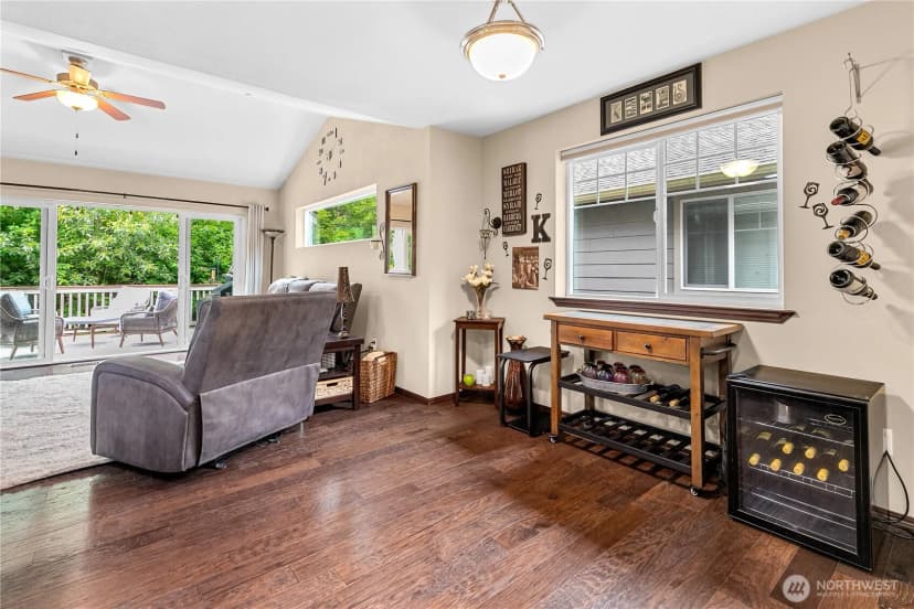 Property photo for 702 Kodiak Lane #54, Bellingham photo 7