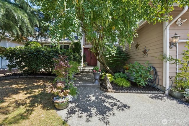 Property photo for 35012 13th Place Sw, Federal Way photo 2