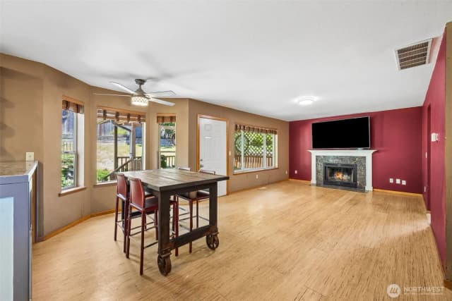 Property photo for 35012 13th Place Sw, Federal Way photo 5