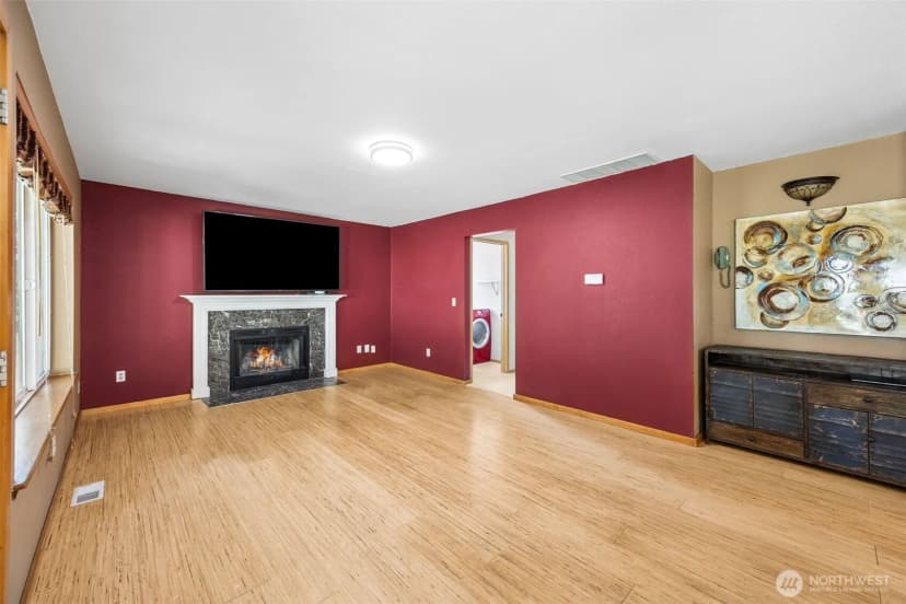 Property photo for 35012 13th Place Sw, Federal Way photo 6