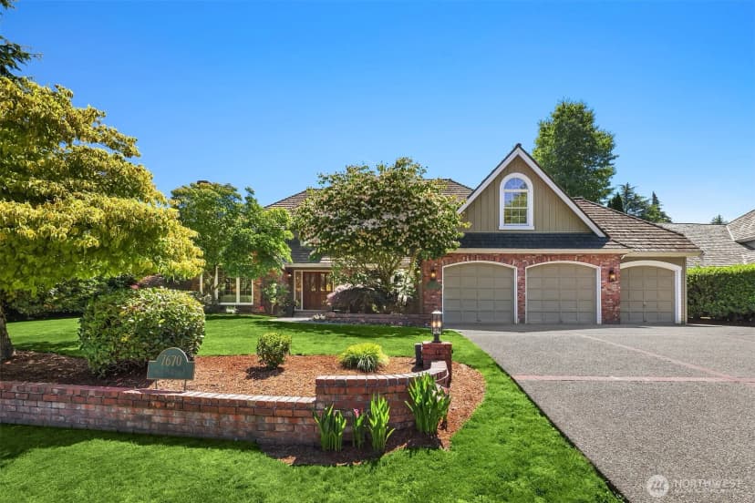 Property photo for 7670 80th Place Se, Mercer Island