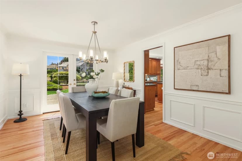 Property photo for 7670 80th Place Se, Mercer Island photo 8