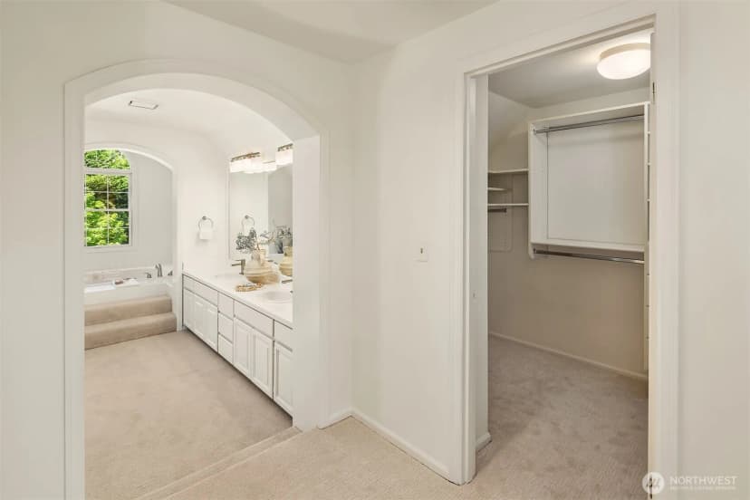 Property photo for 7670 80th Place Se, Mercer Island photo 18