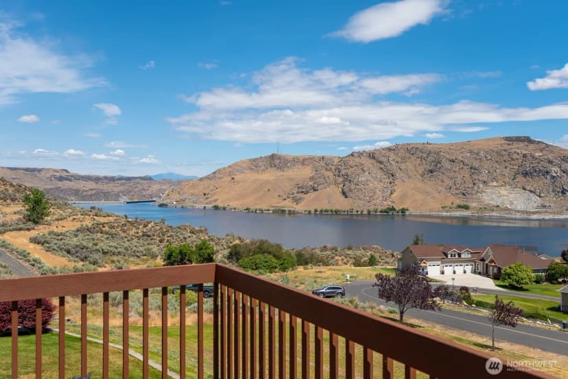 Property photo for 43935 Geostar Drive N, Grand Coulee photo 15