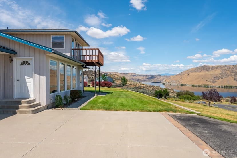 Property photo for 43935 Geostar Drive N, Grand Coulee photo 30