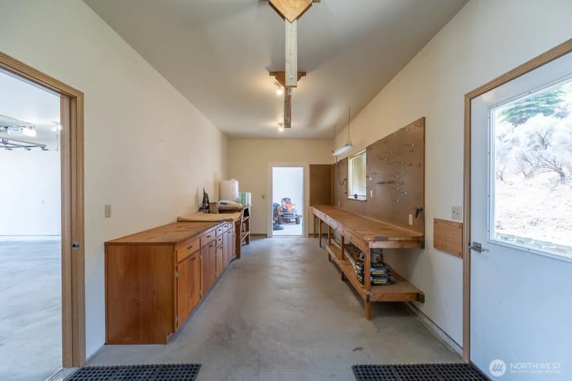Property photo for 43935 Geostar Drive N, Grand Coulee photo 25