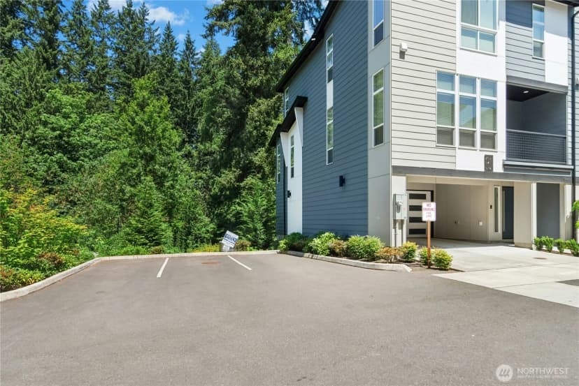 Property photo for 13710 Ash Way #b7, Everett photo 36