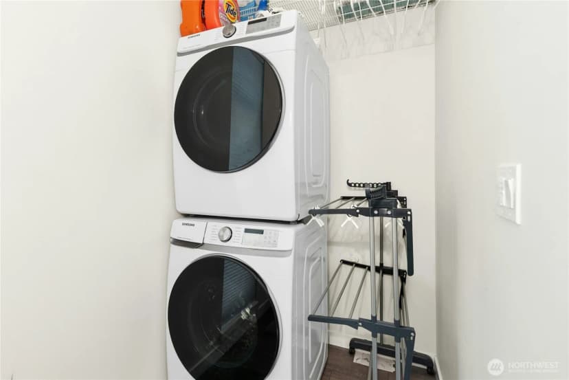 Property photo for 13710 Ash Way #b7, Everett photo 20