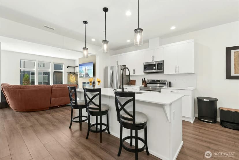 Property photo for 13710 Ash Way #b7, Everett photo 18