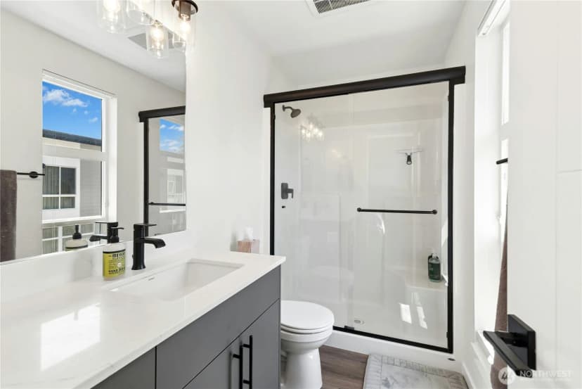 Property photo for 13710 Ash Way #b7, Everett photo 25