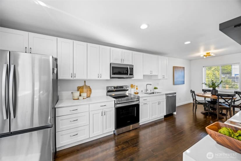 Property photo for 10215 Evanston Avenue N #2, Seattle photo 17