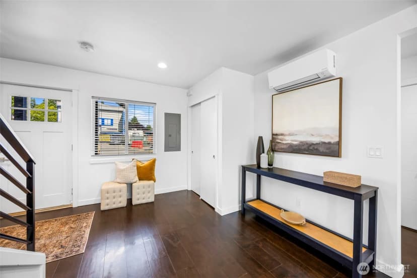 Property photo for 10215 Evanston Avenue N #2, Seattle photo 19