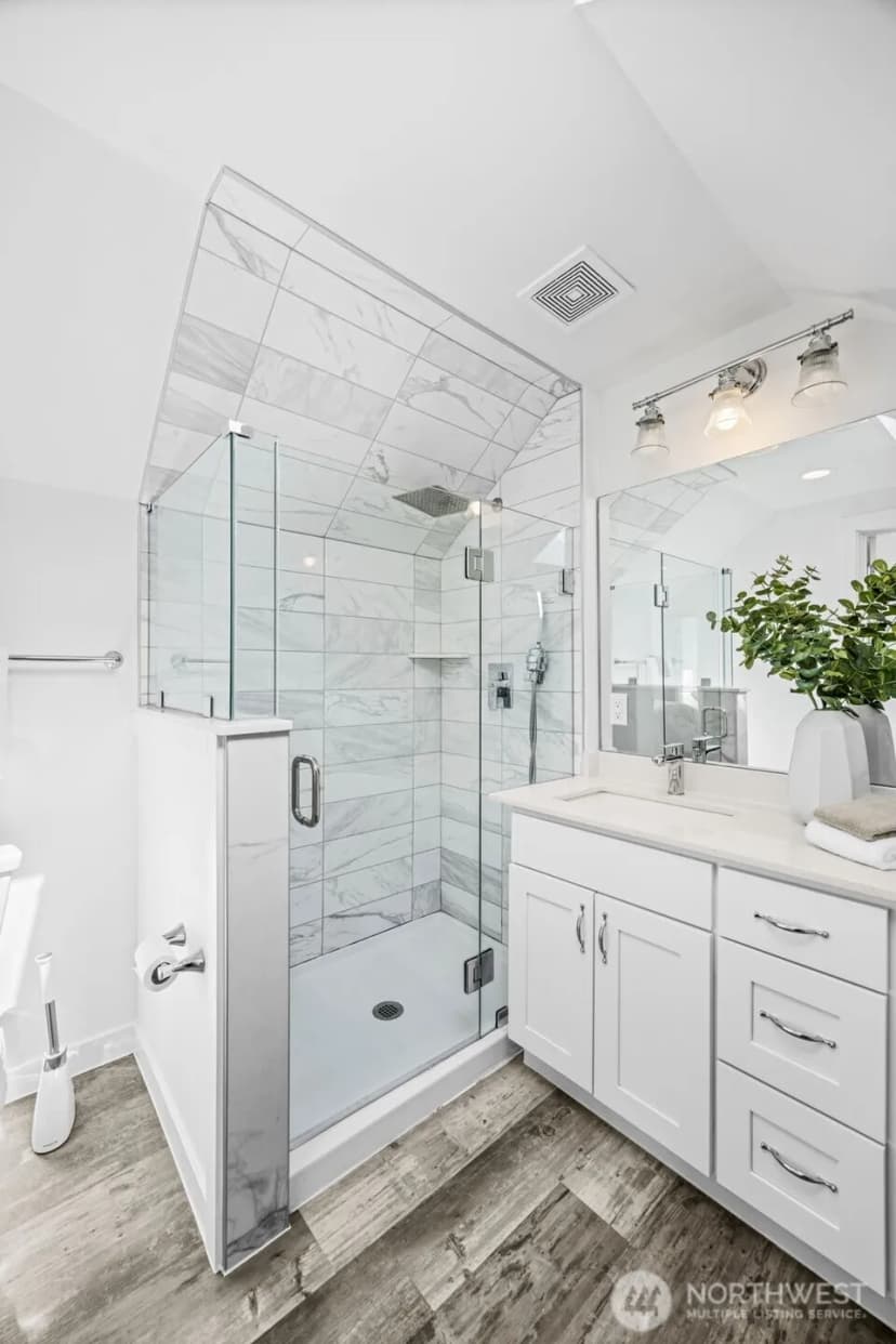 Property photo for 10215 Evanston Avenue N #2, Seattle photo 37