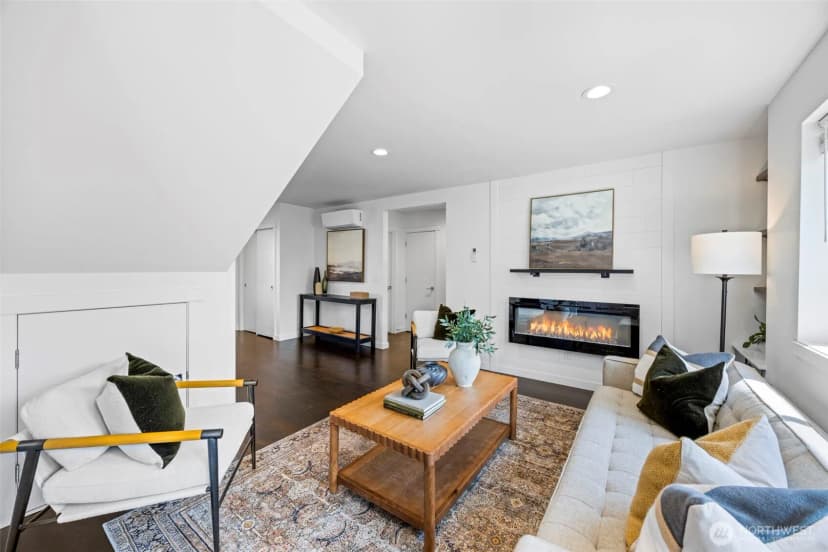 Property photo for 10215 Evanston Avenue N #2, Seattle photo 21