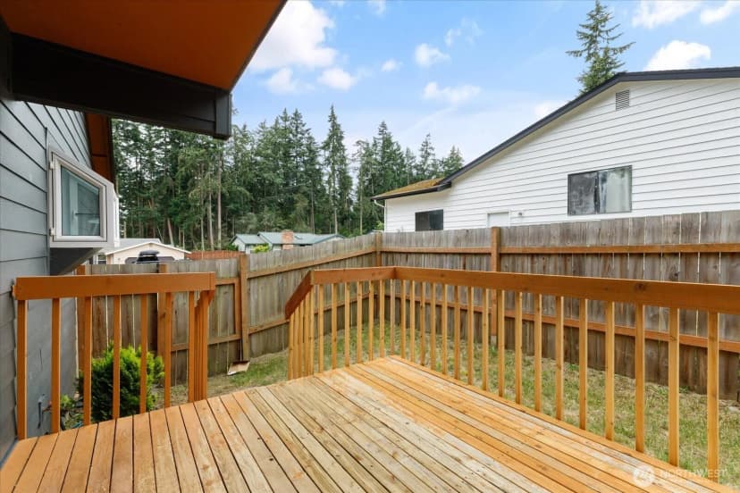 Property photo for 210 Nw Calista Ct., Oak Harbor photo 32