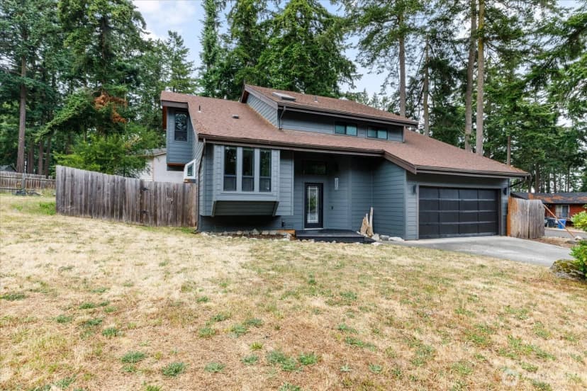 Property photo for 210 Nw Calista Ct., Oak Harbor