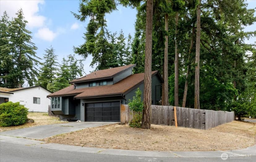 Property photo for 210 Nw Calista Ct., Oak Harbor photo 3