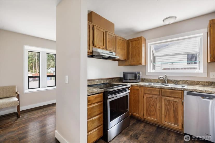 Property photo for 210 Nw Calista Ct., Oak Harbor photo 12