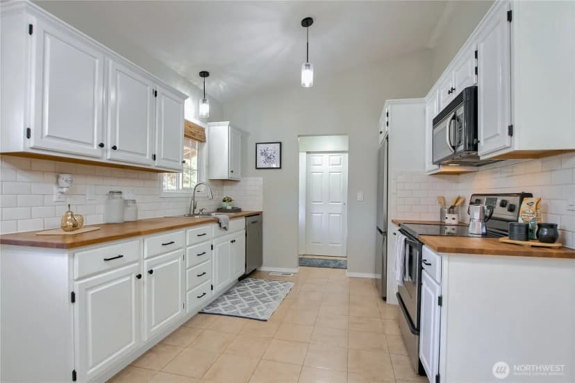 Property photo for 2438 Tyndell Circle Sw, Tumwater photo 10