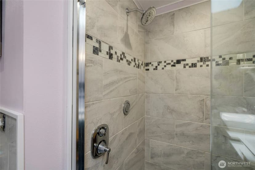 Property photo for 24648 96th Avenue S, Kent photo 17