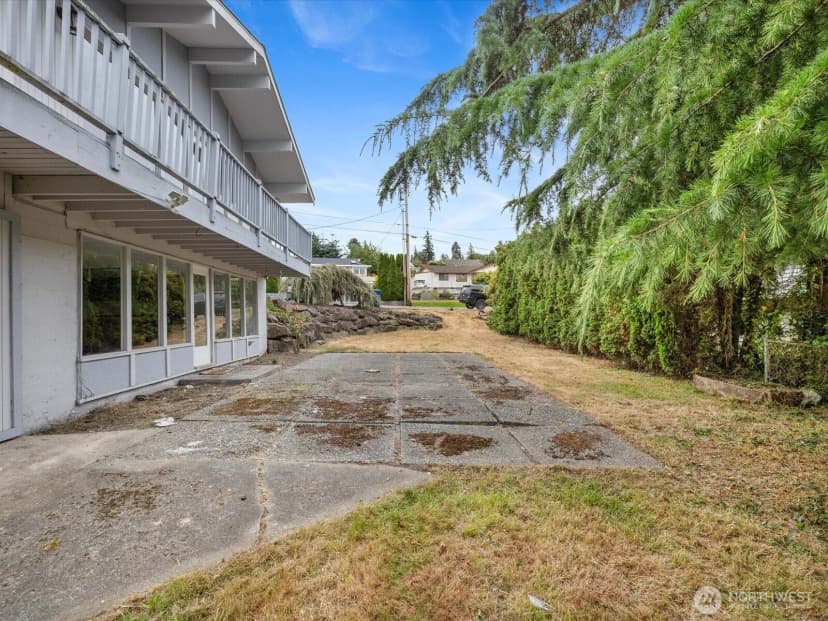 Property photo for 3303 Wave Drive, Everett photo 33