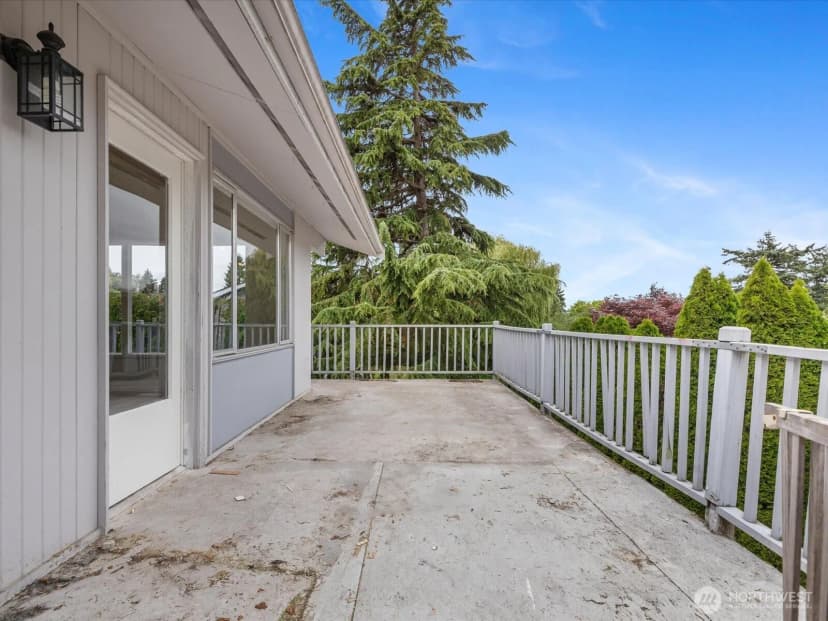 Property photo for 3303 Wave Drive, Everett photo 28