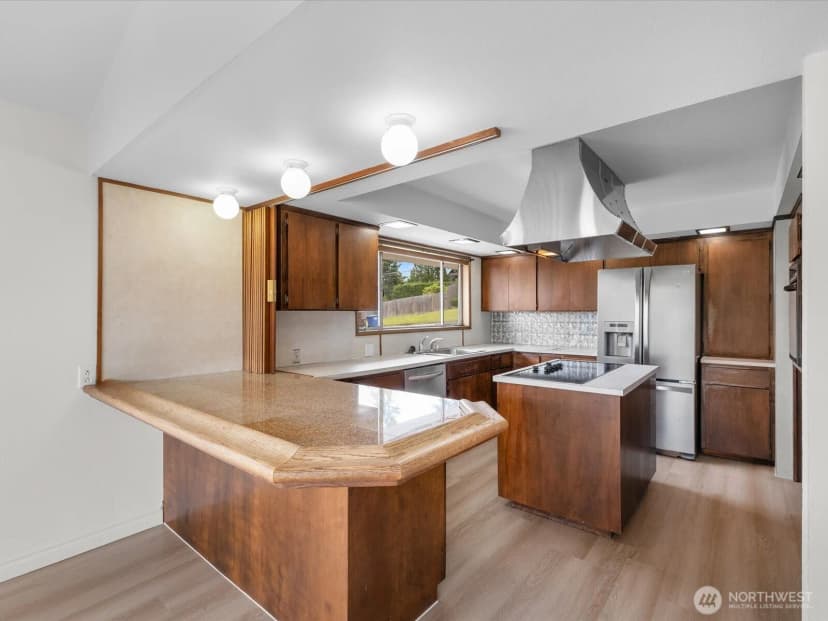 Property photo for 3303 Wave Drive, Everett photo 8