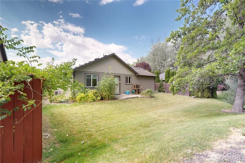 Property photo for 1310 Sw Riparian Court, College Place photo 30