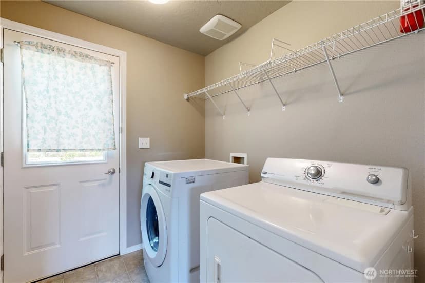 Property photo for 1310 Sw Riparian Court, College Place photo 12