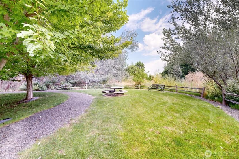 Property photo for 1310 Sw Riparian Court, College Place photo 29