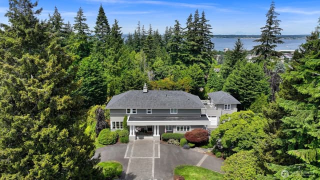 Property photo for 245 Middlefield Road, Bellingham photo 2