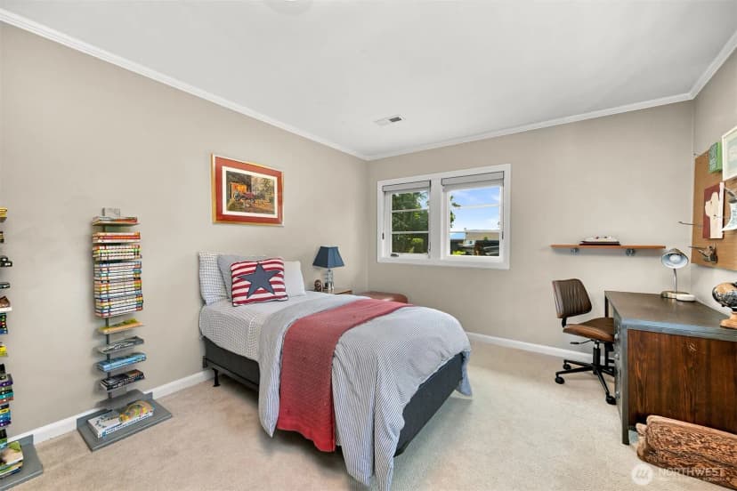 Property photo for 245 Middlefield Road, Bellingham photo 23