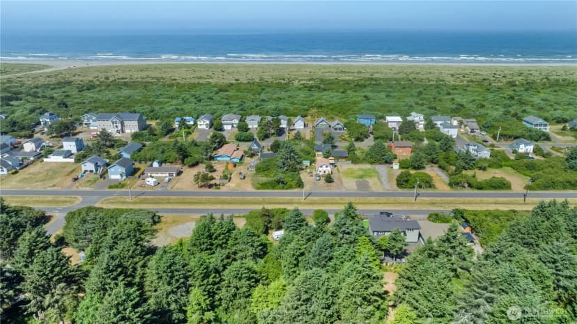 Property photo for 360 Ocean Shores Boulevard Sw, Ocean Shores photo 12