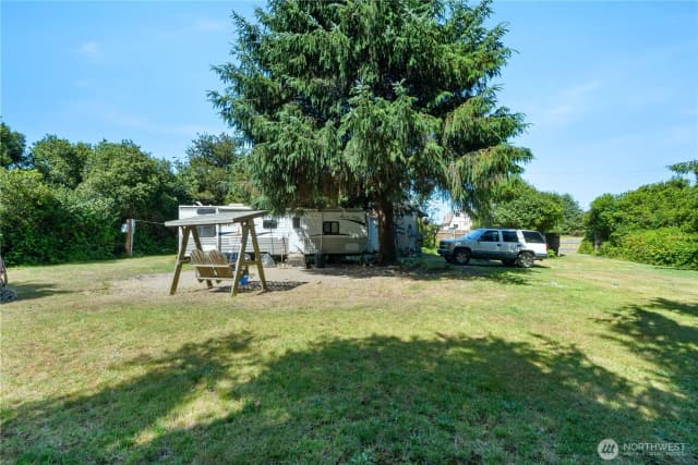 Property photo for 360 Ocean Shores Boulevard Sw, Ocean Shores photo 3