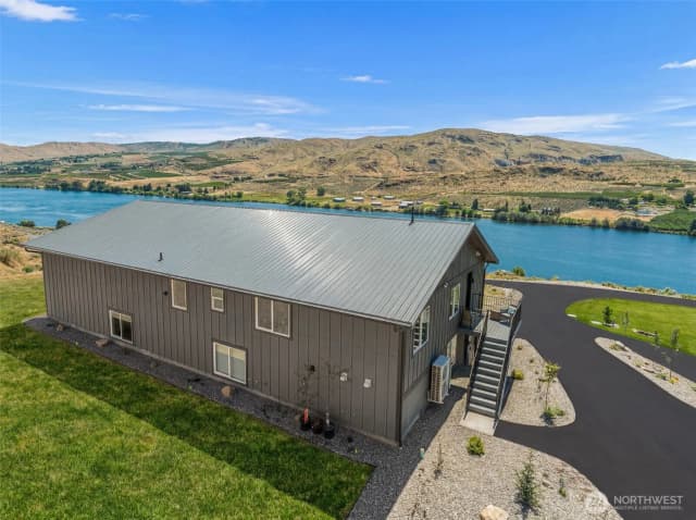 Property photo for 42 Osprey Nest Road, Pateros photo 3