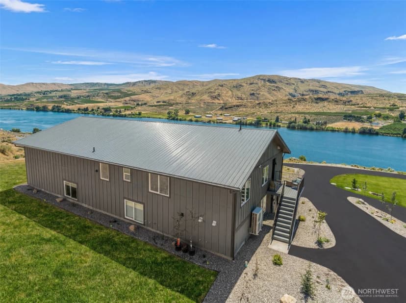 Property photo for 42 Osprey Nest Road, Pateros photo 3