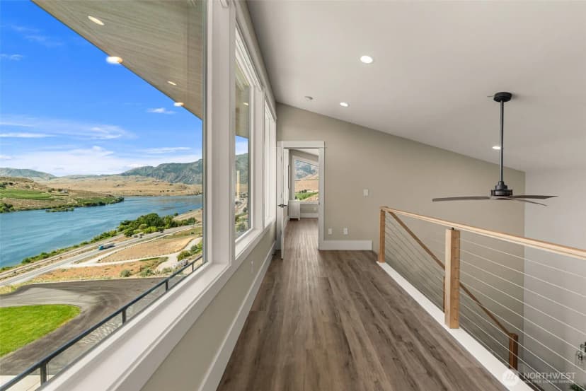 Property photo for 44 Osprey Nest Road, Pateros photo 23