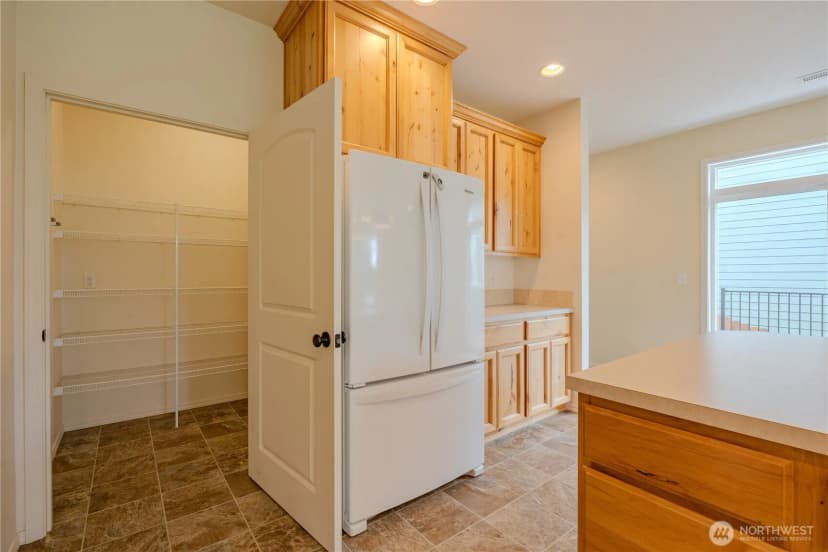 Property photo for 413 Stone Park, Kalama photo 11