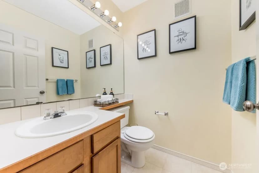 Property photo for 18505 Se Newport Way #f131, Issaquah photo 14